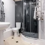 Forest Hill & Otel Yablunytsia