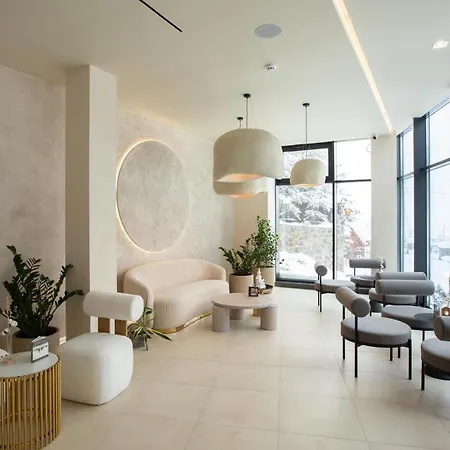 Ξενοδοχείο Forest Hill & 3*