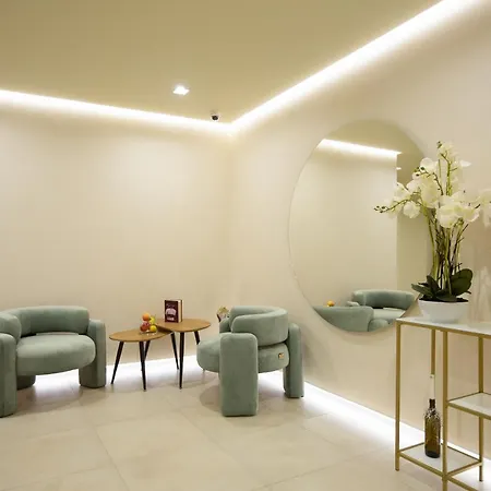 Отель Forest Hill & 3*