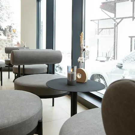 Forest Hill & Hotel Yablunytsia