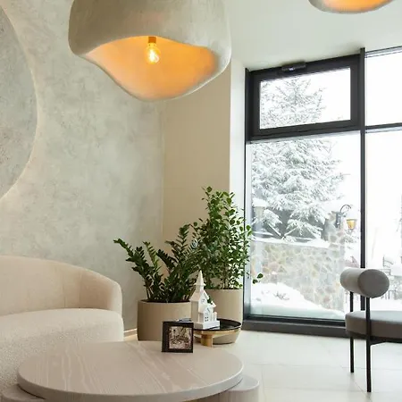 Ξενοδοχείο Forest Hill & 3*