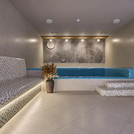 Forest Hill & Yablunytsia