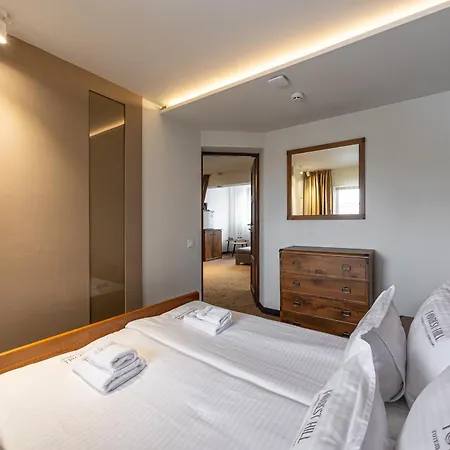 Отель Forest Hill &