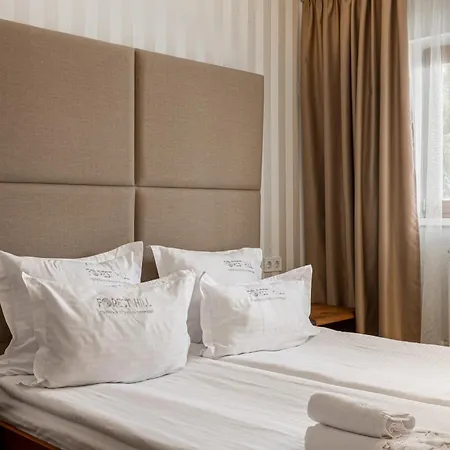 Forest Hill & 酒店 3*