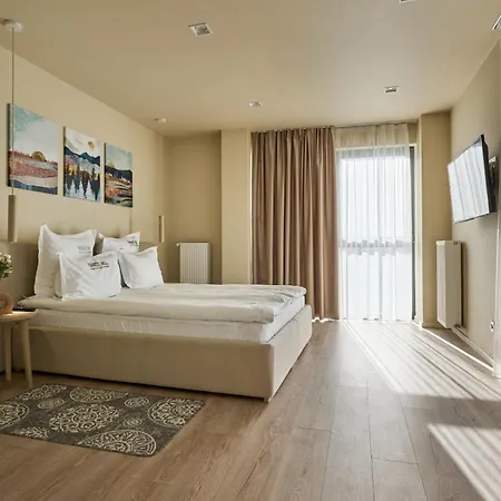 Forest Hill & Яблоница