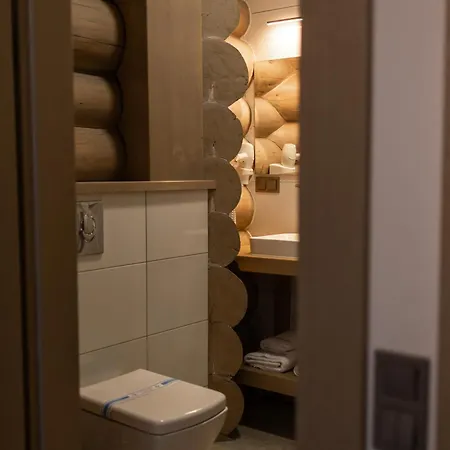 Hotel Forest Hill & Yablunytsia