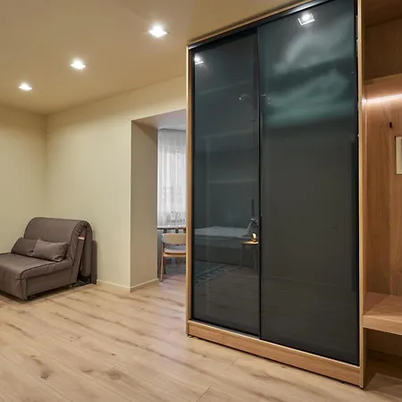 Отель Forest Hill & 3*