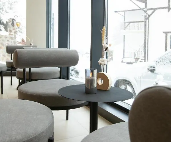Forest Hill & Hotel Yablunytsia