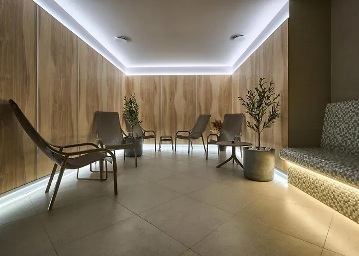 Hotel Forest Hill & Yablunytsya
