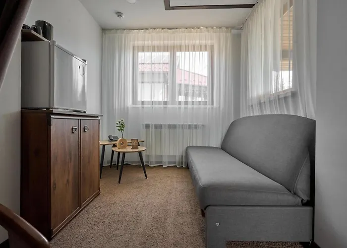 Forest Hill & Hotel Yablunytsia