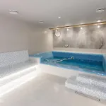 Forest Hill & Hotel 3*