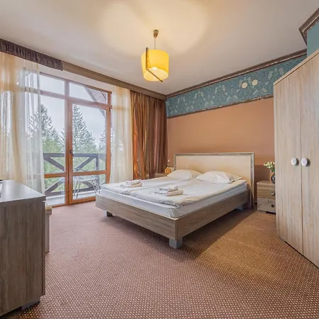 Hotel Forest Hill & 3*